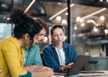 ICE Raids Rattle U.S. Employers, Stir Workforce Uncertainty