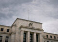 Fed Faces Crosscurrents as Economy Holds, Risks Mount