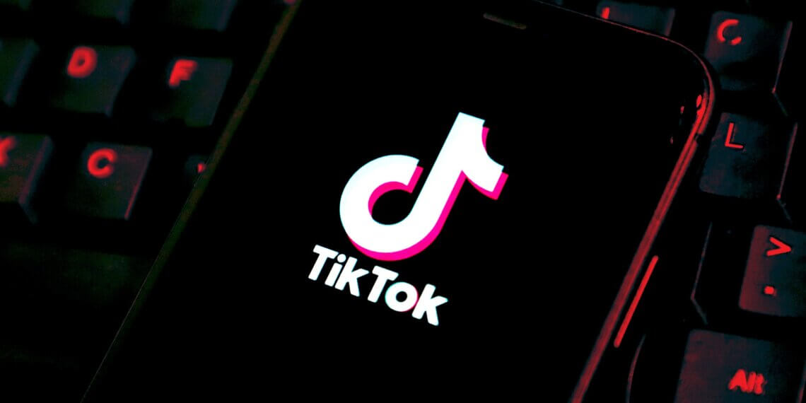 Trump Again Extends TikTok Deadline Amid Ownership Talks