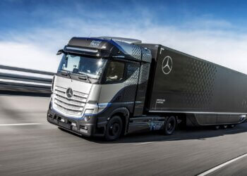 Daimler Truck Unveils €2 Billion Share Buyback Plan
