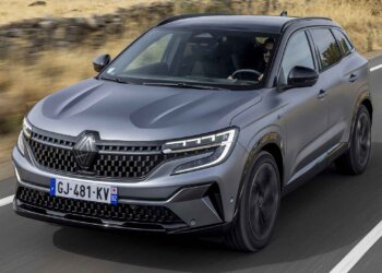 Renault Slashes Forecast, Appoints Interim CEO Amid Sales Weakness