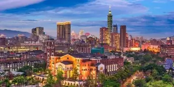 Taiwan Lifts 2025 Growth Outlook, Warns on 2026 Slowdown